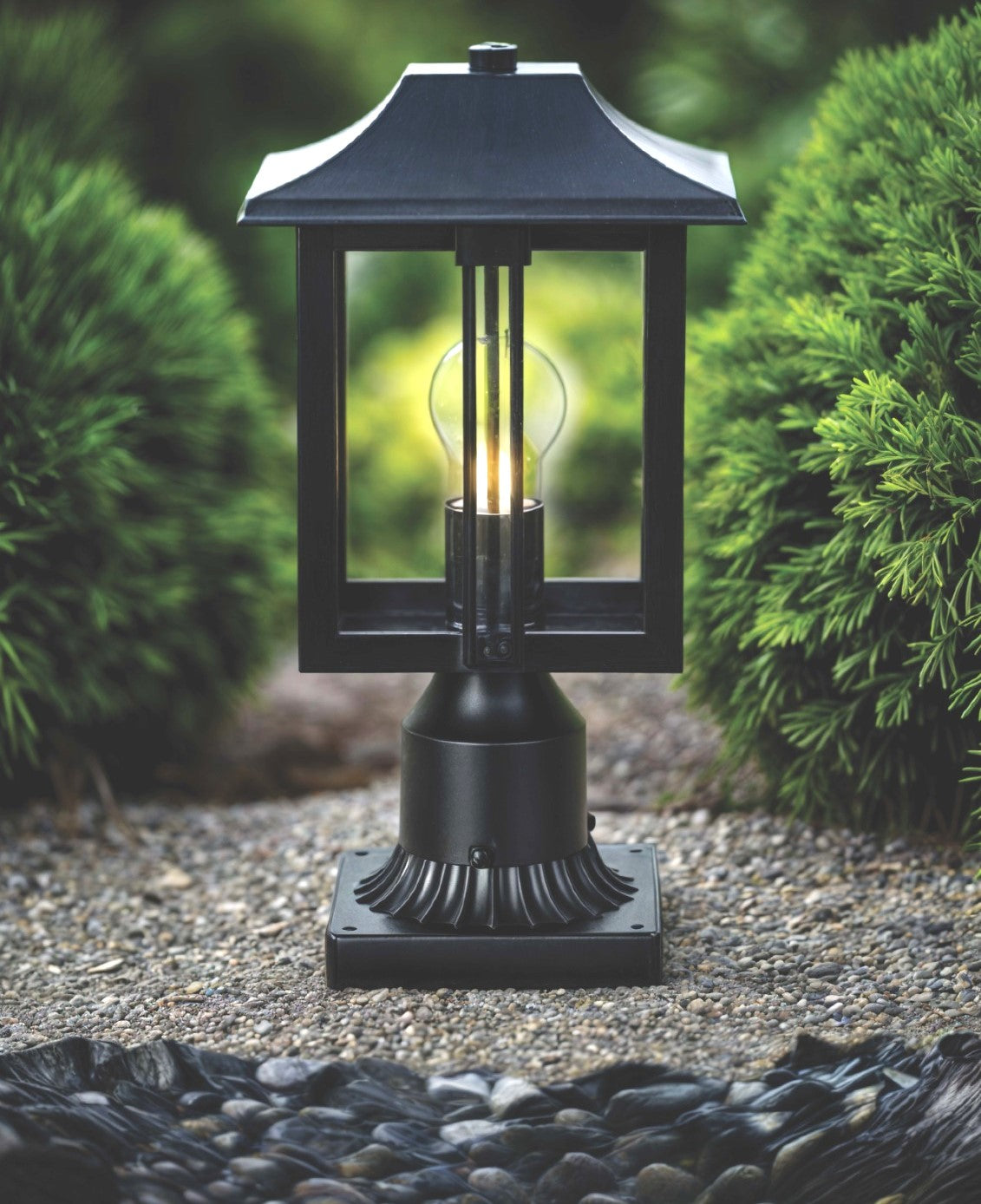 A photo of a , by Outdoor post Lamp Antique Pillar Lamp  MB2572-1G - LED4M eCommerce - Maple Electric Supply in Canada