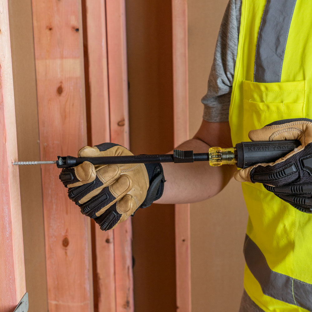 Klein Tools 32216 #2 Phillips Screw Holding Screwdriver - application