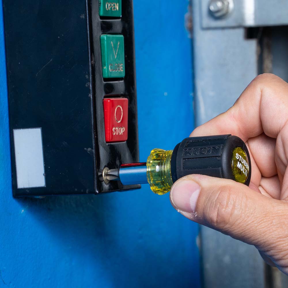 Stubby Multi-Bit Screwdriver/Nut Driver