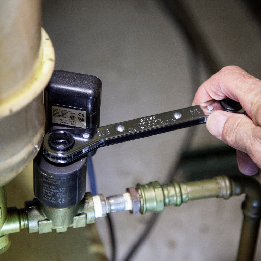 Ratcheting Refrigeration Wrench 5-1/2"