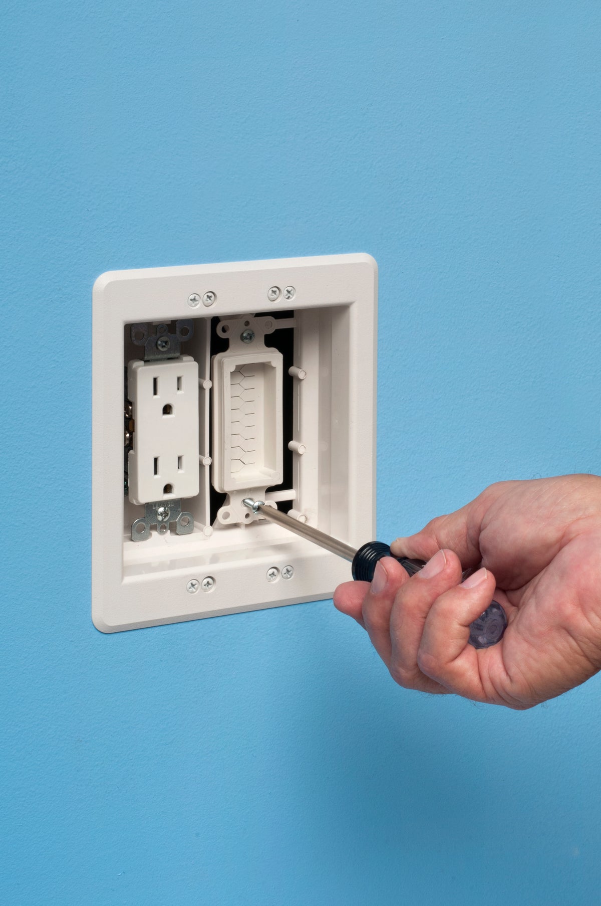 Ced130 Cable Entry Device - White, Non-Metallic, with Wall Plate