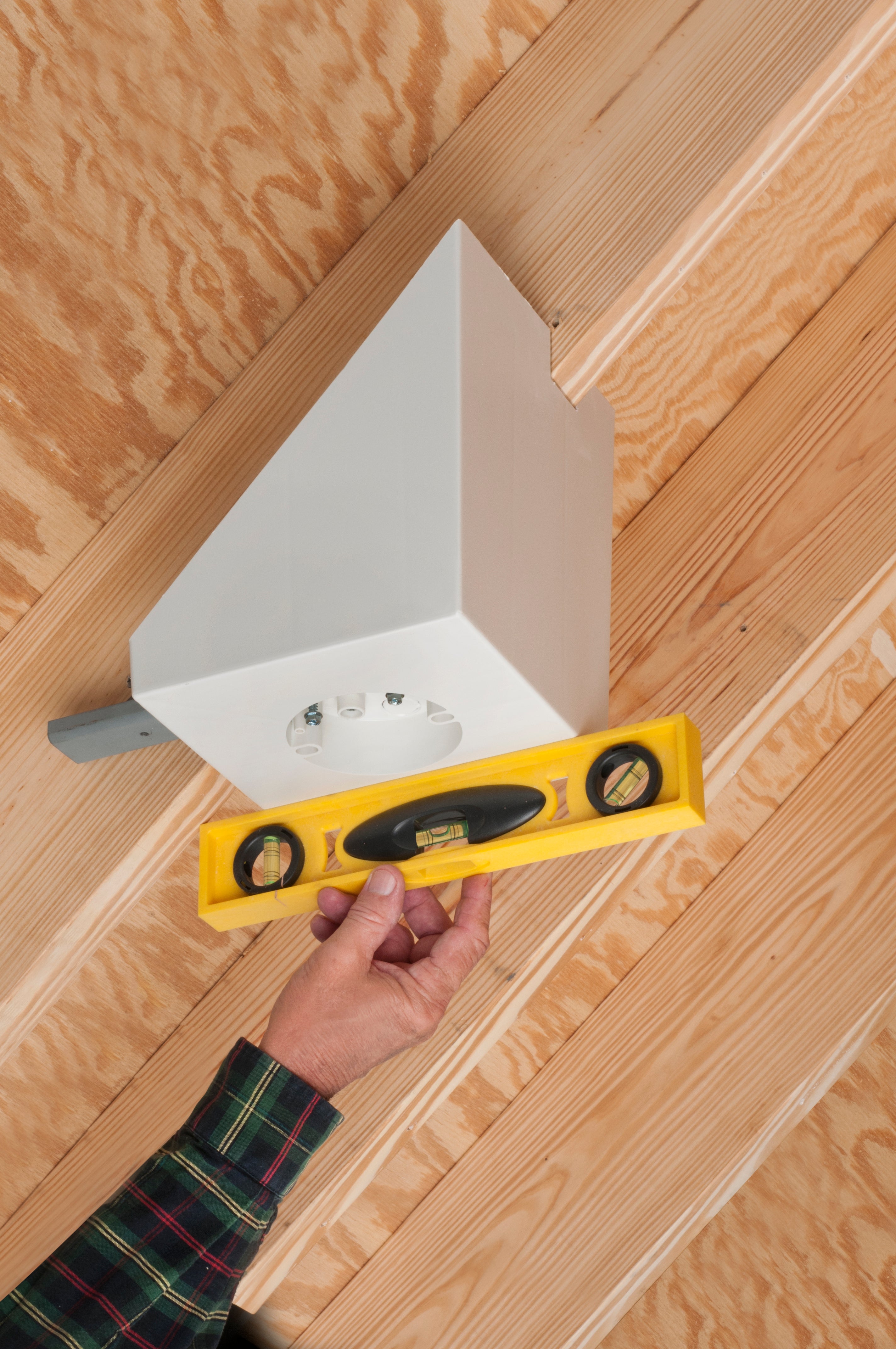 A photo of a , by Arlington Sloped Ceiling Fan/Lig - 16" Bracket, 45° Angle - ARLINGTON eCommerce - Maple Electric Supply in Canada