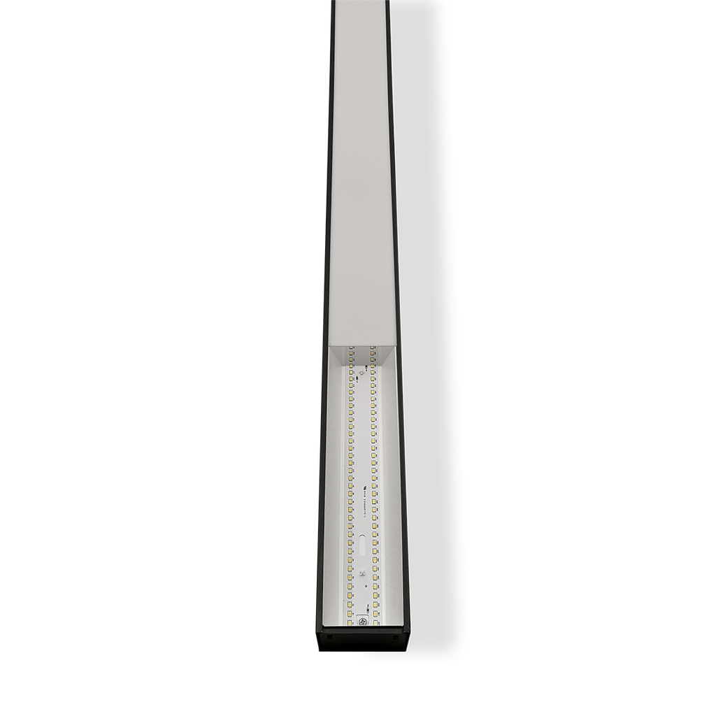 Reno R33216 8ft Linear LED 60/80/100W Selectable, 3000-5000K CCT, Black