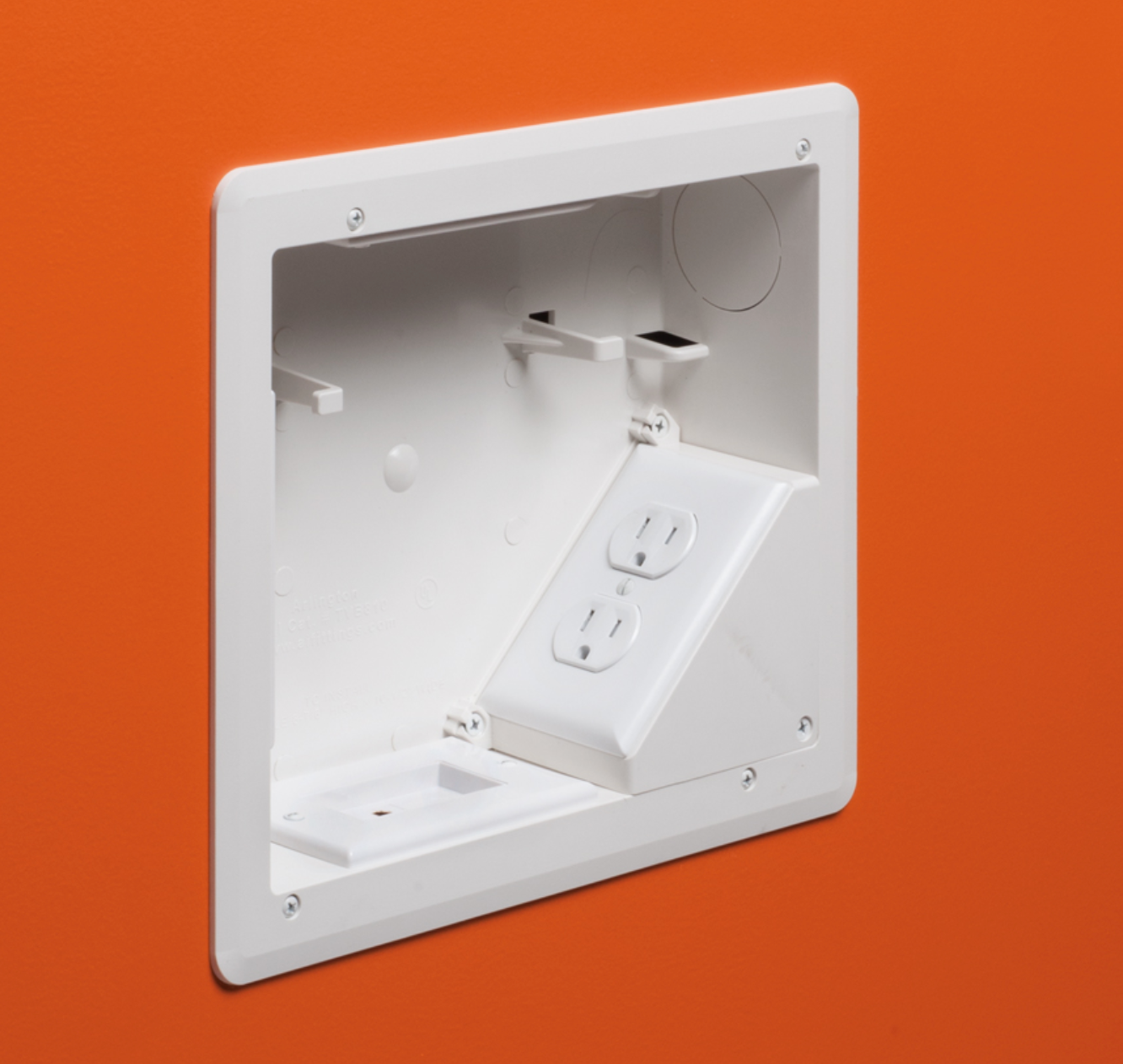 A photo of a , by Arlington TVbox W/ Flange Grounding Clip - Safe & Versatile Install - ARLINGTON eCommerce - Maple Electric Supply in Canada